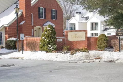 626 Smithfield Rd #914, North Providence, RI 02904