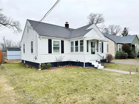 181 Wendell Rd, Warwick, RI 02888 photo 2