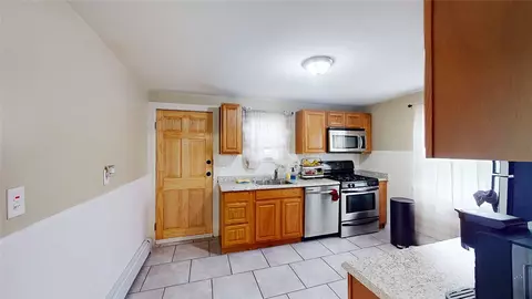 181 Wendell Rd, Warwick, RI 02888 photo 9