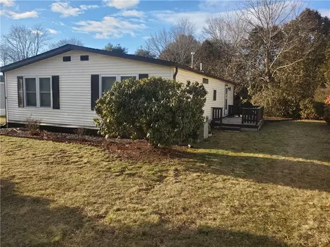 Exterior - 6 Lear Dr, Coventry, RI 02816 photo 4 of 7