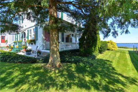 92 Shawomet Ave, Warwick, RI 02889 photo 10