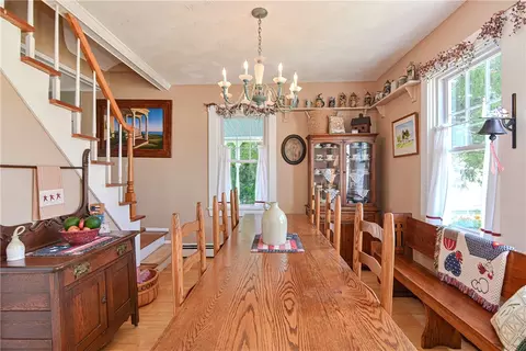 92 Shawomet Ave, Warwick, RI 02889 photo 18
