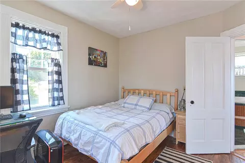 92 Shawomet Ave, Warwick, RI 02889 photo 36