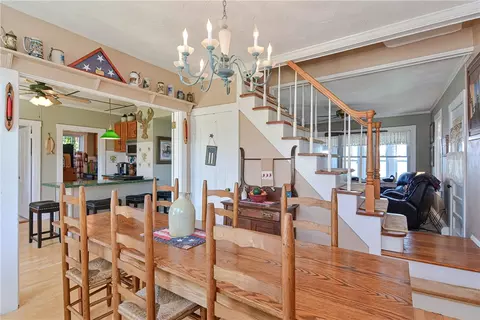 92 Shawomet Ave, Warwick, RI 02889 photo 20