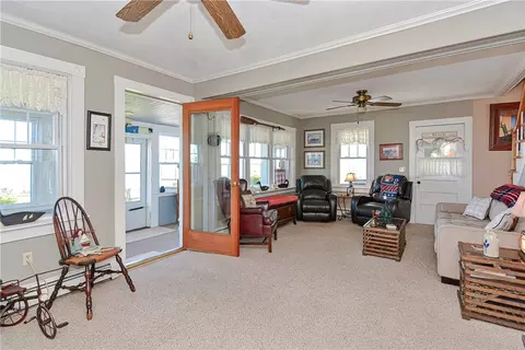 92 Shawomet Ave, Warwick, RI 02889 photo 11