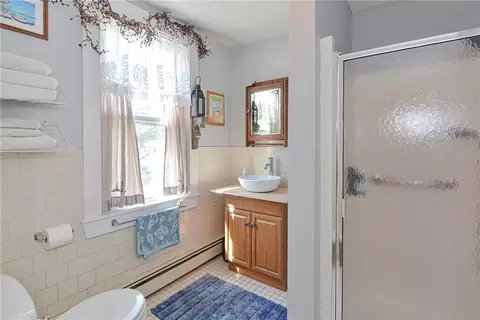 92 Shawomet Ave, Warwick, RI 02889 photo 28