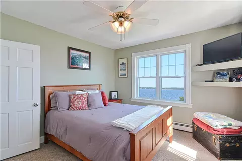 92 Shawomet Ave, Warwick, RI 02889 photo 29