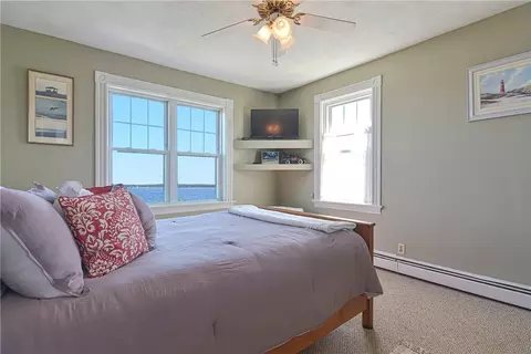 92 Shawomet Ave, Warwick, RI 02889 photo 31