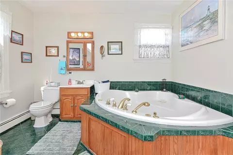 92 Shawomet Ave, Warwick, RI 02889 photo 38