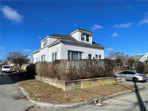 40 Pendleton St, Cranston, RI 02920