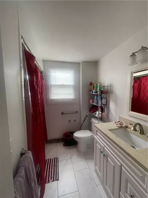 Bath - 40 Pendleton St, Cranston, RI 02920 photo 1 of 3