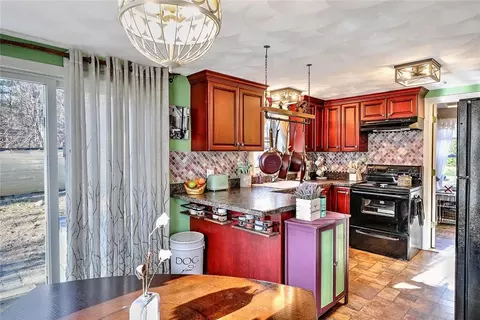 Kitchen - 145 W Shore Dr, Exeter, RI 02822 photo 2 of 7