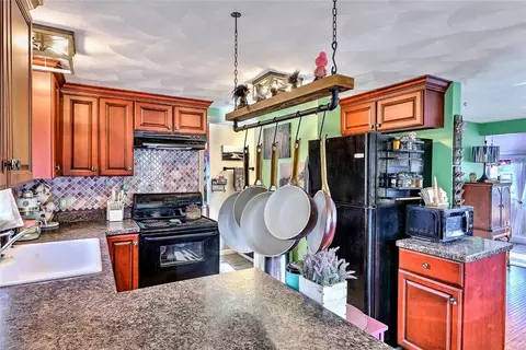 Kitchen - 145 W Shore Dr, Exeter, RI 02822 photo 5 of 7