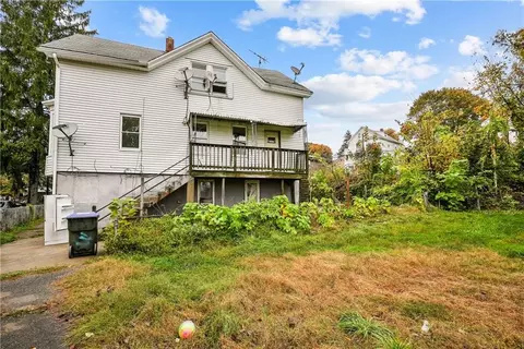 11 Gray St, Providence, RI 02909