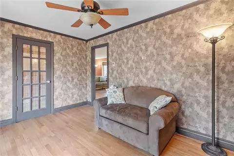 Living - 45 Edgewater Rd, South Kingstown, RI 02879 photo 6 of 7