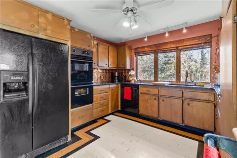 Kitchen - 45 Edgewater Rd, South Kingstown, RI 02879 photo 1 of 4
