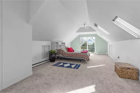 Bedroom - 45 Edgewater Rd, South Kingstown, RI 02879 photo 1 of 5