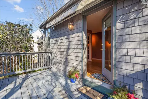 45 Edgewater Rd, South Kingstown, RI 02879