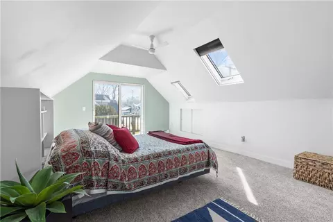 Bedroom - 45 Edgewater Rd, South Kingstown, RI 02879 photo 5 of 5
