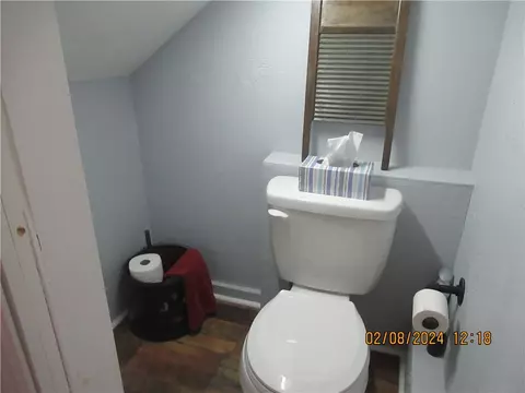 Bath - 75 Dudley Ave, Warwick, RI 02889 photo 3 of 3