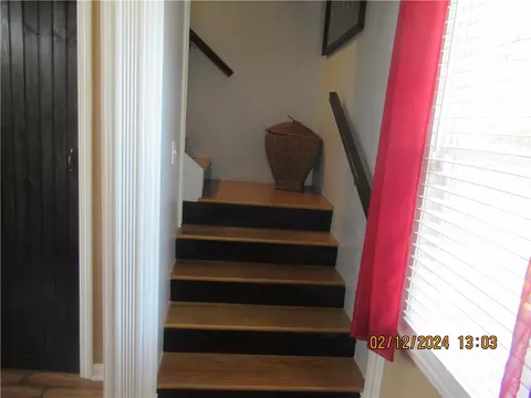 Entry Way - 75 Dudley Ave, Warwick, RI 02889 photo 1 of 1