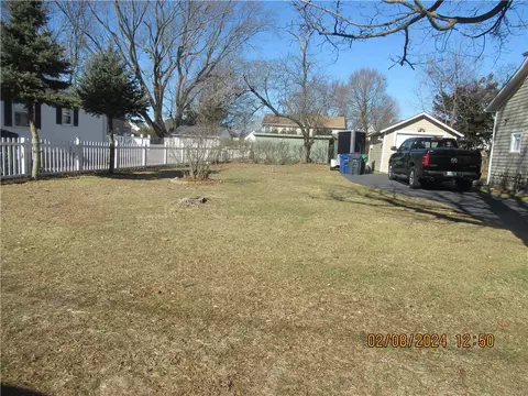 Exterior - 75 Dudley Ave, Warwick, RI 02889 photo 6 of 6