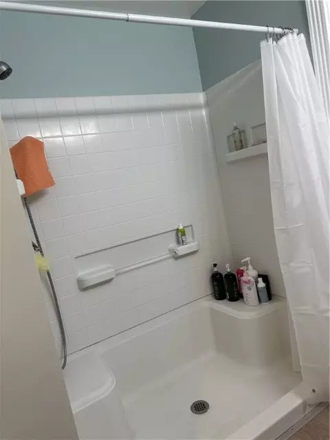 Bath - 3 George St, Westerly, RI 02891 photo 3 of 5