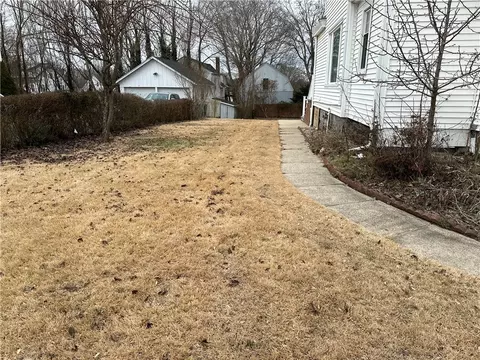 Exterior - 3 George St, Westerly, RI 02891 photo 3 of 12