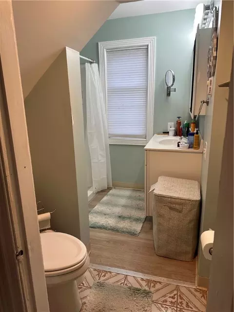 Bath - 3 George St, Westerly, RI 02891 photo 5 of 5