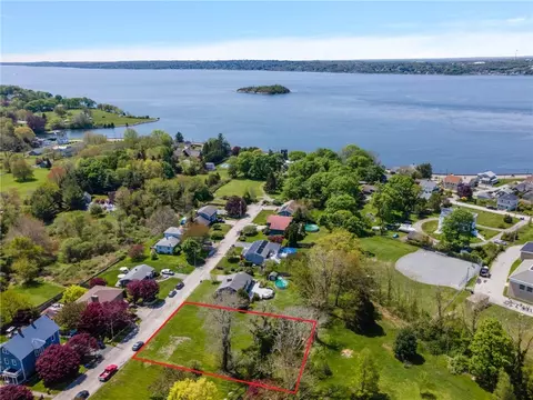 0 Farnsworth Ave, Tiverton, RI 02878