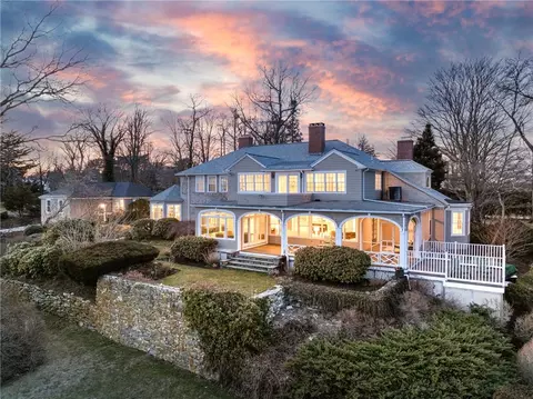 139 Nayatt Rd, Barrington, RI 02806