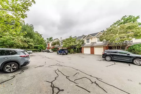 626 Smithfield Rd #404, North Providence, RI 02904