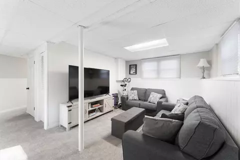 Living - 66 Barton Ave, Warwick, RI 02889 photo 3 of 5