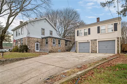 Exterior - 1966 Mendon Rd, Woonsocket, RI 02895 photo 5 of 10