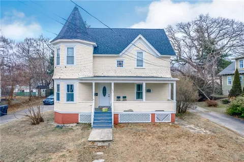 143 Blackamore Ave, Cranston, RI 02910