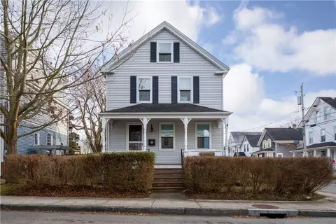 35 Channing St, Newport, RI 02840