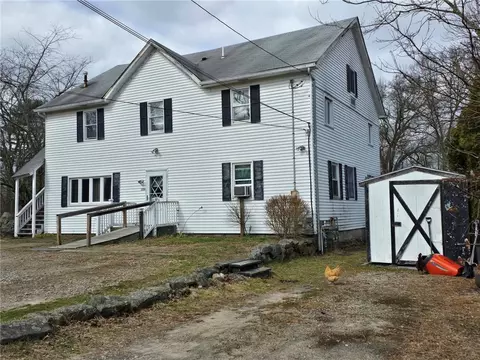 186 Potter Hill Rd, Westerly, RI 02891