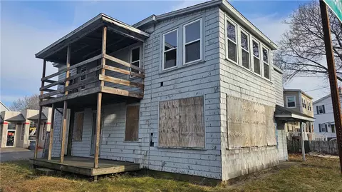 1239 Social St, Woonsocket, RI 02895