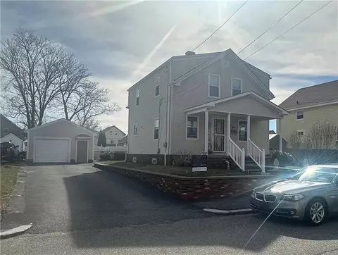 87 Woodward Ave, East Providence, RI 02914
