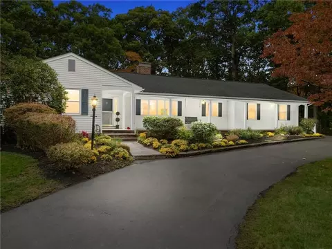 1055 Major Potter Rd, East Greenwich, RI 02818