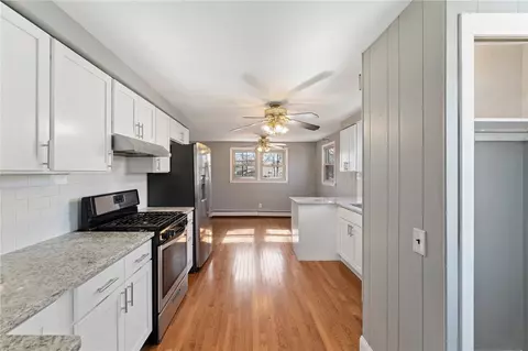 73 Prescott Ave, East Providence, RI 02915