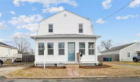 394 Sargent St, Warwick, RI 02888