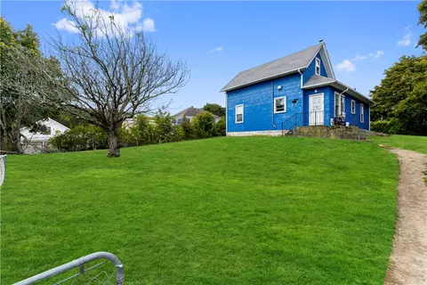 22 Mill St, West Warwick, RI 02893