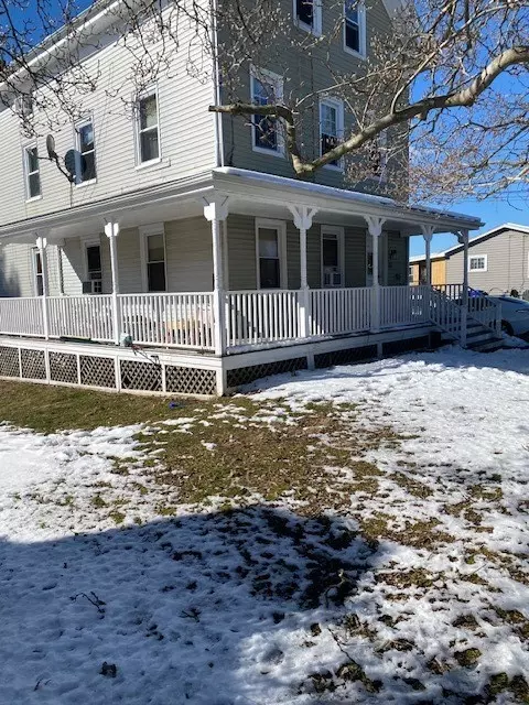 485 Metacom Ave, Bristol, RI 02809