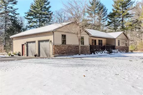 38 Pine Hill Rd, Johnston, RI 02919