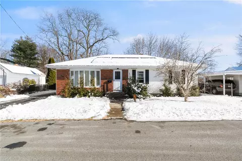 46 Peach Hill Ave, North Providence, RI 02911