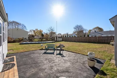 Exterior - 992 Main Ave, Warwick, RI 02886 photo 7 of 15