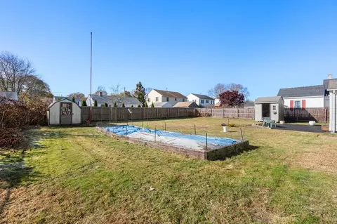 Exterior - 992 Main Ave, Warwick, RI 02886 photo 8 of 15
