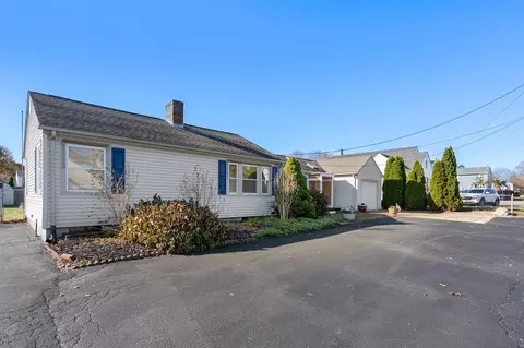 Exterior - 992 Main Ave, Warwick, RI 02886 photo 13 of 15