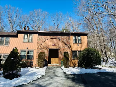 20 Pheasant Run # C, Smithfield, RI 02917
